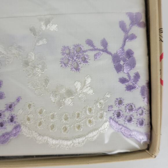 VTG Sheet Set Lilac Floral Embroidered Eyelet‎ Cotton Lady Orchid NEW Old Stock - Picture 16 of 16